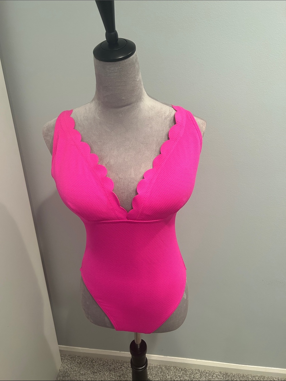 Kate Spade Bright Pink Scalloped One Piece Bathing Suit L